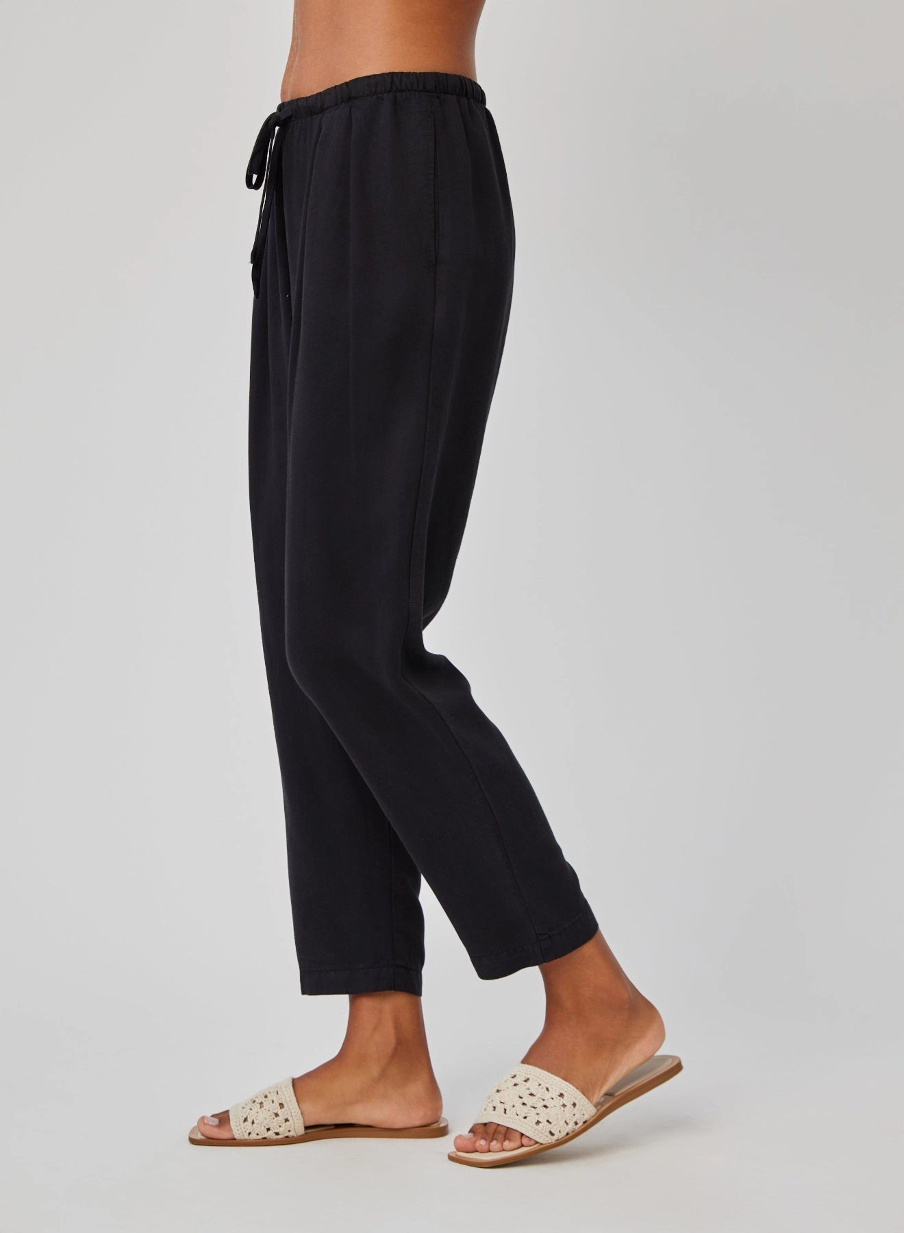 Lina Pleated Drawstring Trouser - Black