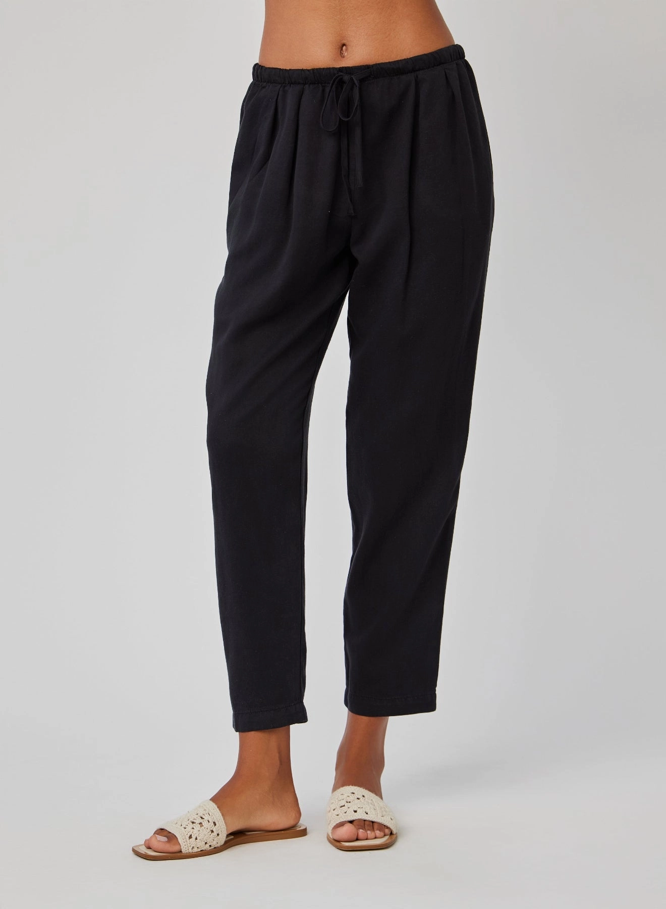 Lina Pleated Drawstring Trouser - Black