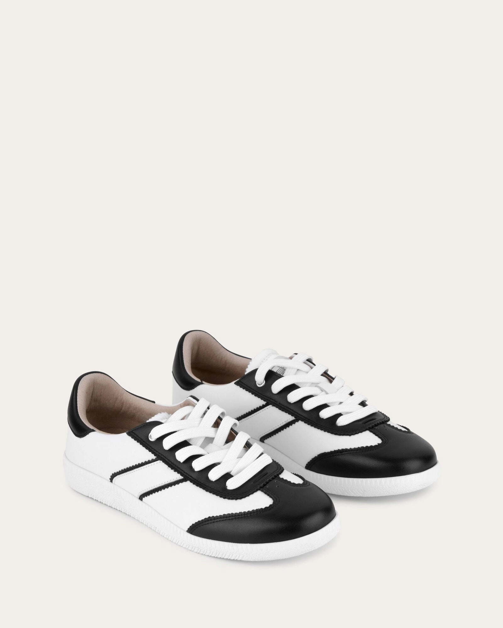 LOLA SNEAKERS BLACK WHITE LEATHER