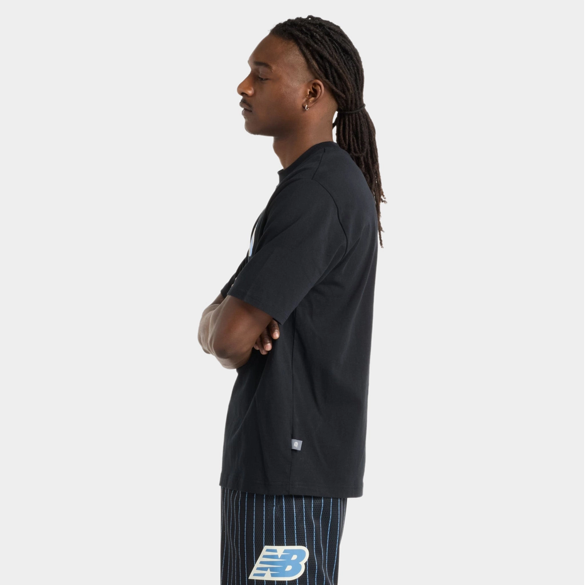 New Balance Hoops Mosaic Court Graphic T-Shirt / Black