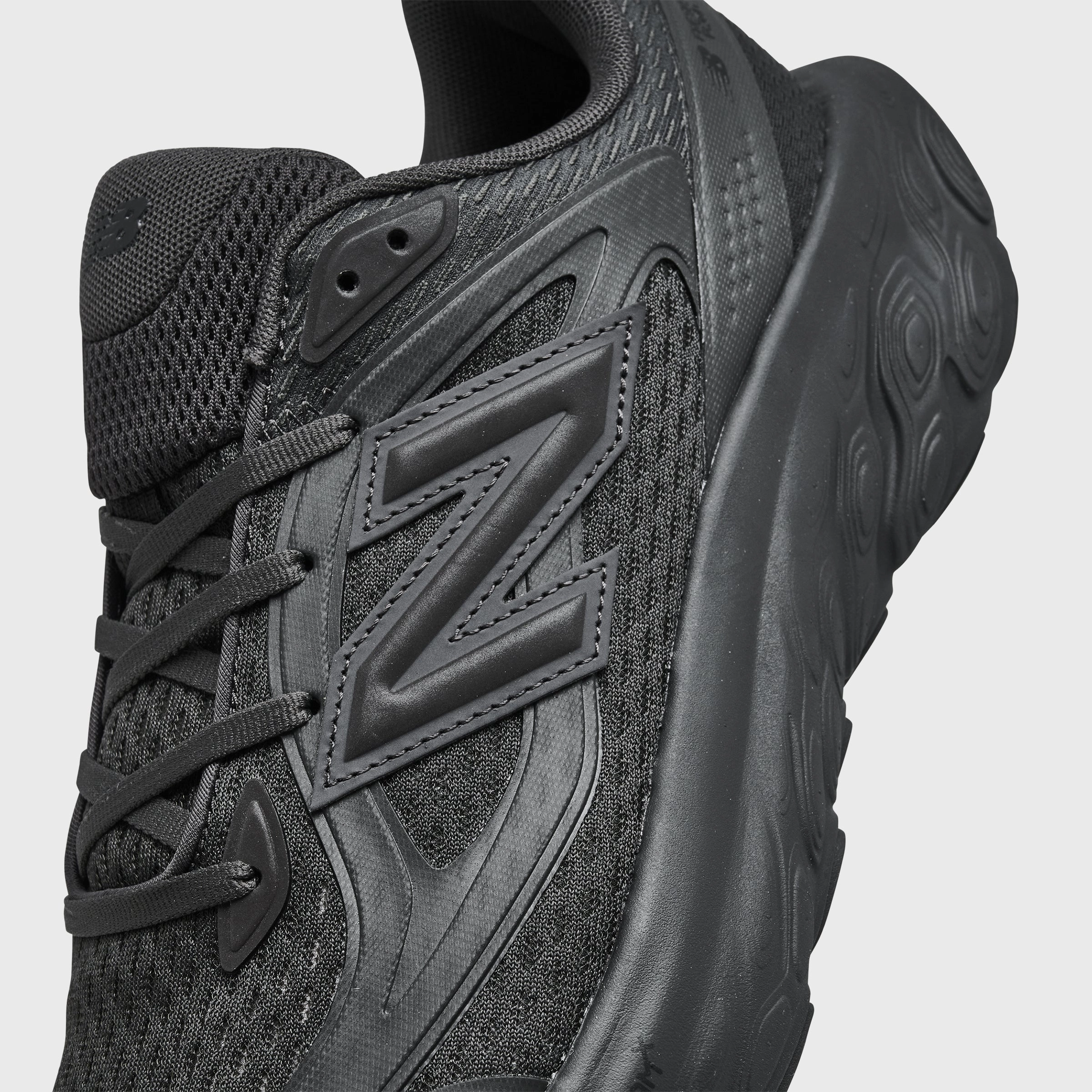 New Balance Fresh Foam Trainer Black / Grey